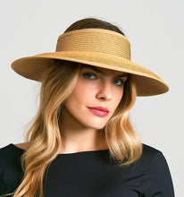 Carica l'immagine nel visualizzatore di Gallery, Model Front: Uv Line Visière Visor Siena Imp Fem Wheat Upf50+
