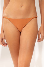 Carica l'immagine nel visualizzatore di Gallery, Gallery: Rio De Sol Bas Bottom Shimmer-Nocciola Cheeky-Noa
