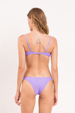 Carica l'immagine nel visualizzatore di Gallery, Model Back: Rio De Sol Ensemble Set Bora-Lavanda Bandeau-Joy Leblon
