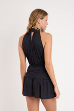 Carica l'immagine nel visualizzatore di Gallery, Model Back: Rio De Sol Mini Dress Black Low Cut Dress
