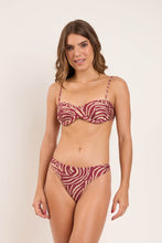 Carica l'immagine nel visualizzatore di Gallery, Model Front: Rio De Sol Haut Top Dune Kelli
