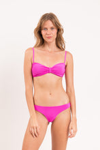 Carica l'immagine nel visualizzatore di Gallery, Model Front: Rio De Sol Haut Top Malibu-Rosa Bandeau-Duo
