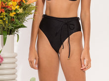 Carica l'immagine nel visualizzatore di Gallery, Image 11: Rio De Sol Bas Bottom Shimmer-Black Belted-High-Waist
