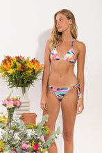 Carica l'immagine nel visualizzatore di Gallery, Model Front: Rio De Sol Ensemble Set Fresh-Day Tri-Inv Ibiza-Comfy
