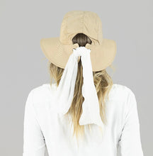 Carica l'immagine nel visualizzatore di Gallery, Model Back: Uv Line Chapeau Souple/Capeline San Remo Areia Offwhite Upf50+
