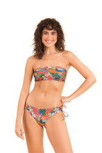 Carica l'immagine nel visualizzatore di Gallery, Model Back: Rio De Sol Ensemble Set Jungle Bandeau-Reto Madrid
