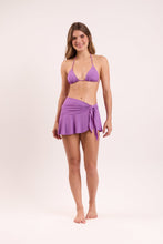 Carica l'immagine nel visualizzatore di Gallery, Model Front: Rio De Sol Jupe De Page Bio-Floreira Mini Skirt
