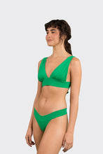 Carica l'immagine nel visualizzatore di Gallery, Image 04: Rio De Sol Haut Top Tambourine Halter-Marina
