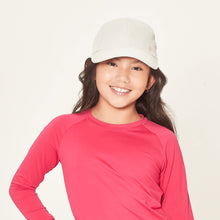 Carica l'immagine nel visualizzatore di Gallery, Model Front: Uv Line Casquette Cap Teens Colors Inf Sand Upf50+
