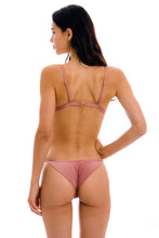Carica l'immagine nel visualizzatore di Gallery, Model Back: Rio De Sol Ensemble Set Callas Tri-Fixo Cheeky-Fixa
