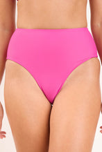 Carica l&#39;immagine nel visualizzatore di Gallery, Bottom Fluity-Amor Hotpants
