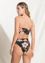 Carica l'immagine nel visualizzatore di Gallery, Model Back: Maaji Haut Top Irene Suzy Q Aloha
