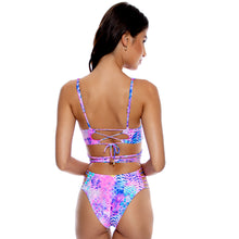 Carica l'immagine nel visualizzatore di Gallery, Image 05: Luli Fama Une Pièce Strappy Cut Out Blue Pink
