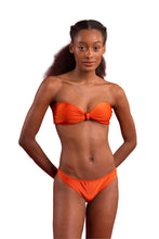 Carica l'immagine nel visualizzatore di Gallery, Image 04: Rio De Sol Ensemble Set Paprica Bandeau-Joy Essential
