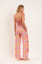 Carica l'immagine nel visualizzatore di Gallery, Model Back: Rio De Sol Pantalon De Plage Lyla Pants Knot
