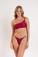 Carica l'immagine nel visualizzatore di Gallery, Model Front: Rio De Sol Bas Bottom Touch-Carmim Gigi
