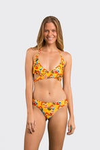Carica l'immagine nel visualizzatore di Gallery, Model Front: Rio De Sol Ensemble Set Stories Kate Ciao
