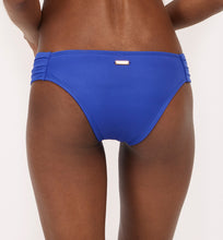 Carica l'immagine nel visualizzatore di Gallery, Model Back: Saha Bas Bottom Cocora Lulo
