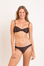 Carica l'immagine nel visualizzatore di Gallery, Model Front: Rio De Sol Bas Bottom Shimmer-Coffee Essential
