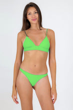 Carica l'immagine nel visualizzatore di Gallery, Model Front: Rio De Sol Ensemble Set Lemon Tri-Cos Nice-Fio

