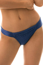 Carica l'immagine nel visualizzatore di Gallery, Gallery: Rio De Sol Bas Bottom Kiwanda Denim Band Comfort

