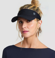 Carica l'immagine nel visualizzatore di Gallery, Model Front: Uv Line Visière Visor Athletic Dry Fem Black Upf50+
