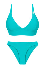 Carica l'immagine nel visualizzatore di Gallery, Product Front: Rio De Sol Ensemble Set Cotele-Jade Tri-Tank Essential-Comfy
