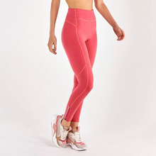 Carica l'immagine nel visualizzatore di Gallery, Model Front: Alto Giro Fitness Bas Legging Supplex Ziper Barra Coral

