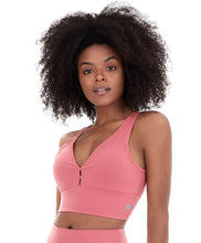Carica l'immagine nel visualizzatore di Gallery, Model Front: Alto Giro Fitness Haut Top Supplex Termo Coral Energy
