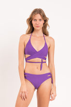 Carica l'immagine nel visualizzatore di Gallery, Model Front: Rio De Sol Bas Bottom Amuleto Madrid
