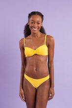Carica l'immagine nel visualizzatore di Gallery, Image 09: Rio De Sol Ensemble Set Malibu-Yellow Bandeau-Duo Essential
