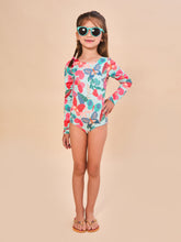 Carica l'immagine nel visualizzatore di Gallery, Model Front: Uv Line Une Pièce Fille Swimsuit Girl Borboletinha Upf50+
