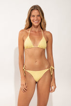 Carica l'immagine nel visualizzatore di Gallery, Model Front: Rio De Sol Ensemble Set Drift-Butterglow Tri-Inv Lacinho
