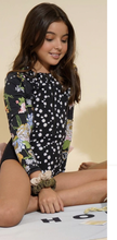 Carica l'immagine nel visualizzatore di Gallery, Image 02: Maaji Une Pièce Fille Black Bouquet Miku One Piece
