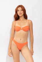 Carica l'immagine nel visualizzatore di Gallery, Model Front: Rio De Sol Bas Bottom Tribu-Flow Nice
