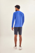 Carica l'immagine nel visualizzatore di Gallery, Model Back: Uv Line T-Shirt Longsleeve Uvpro Brasil Masc Cobalto Upf50+
