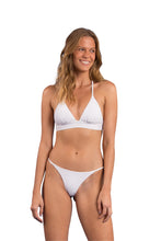 Carica l'immagine nel visualizzatore di Gallery, Model Front: Rio De Sol Bas Bottom Bora-White Cheeky-Fixa
