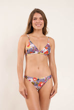 Carica l'immagine nel visualizzatore di Gallery, Model Front: Rio De Sol Bas Bottom Garden-Flower Essential-Comfy
