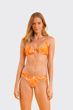 Carica l'immagine nel visualizzatore di Gallery, Model Front: Rio De Sol Ensemble Set Trail-Orange Tank-Tie Essential-Comfy

