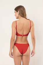 Carica l'immagine nel visualizzatore di Gallery, Model Back: Rio De Sol Bas Bottom Shimmer-Liquor Essential-Comfy
