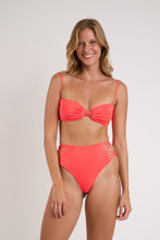 Carica l'immagine nel visualizzatore di Gallery, Model Front: Rio De Sol Bas Bottom Malibu-Folia Highwaist-Spin-Iris
