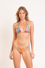 Carica l'immagine nel visualizzatore di Gallery, Model Front: Rio De Sol Haut Top Love-Trip Tri-Rev
