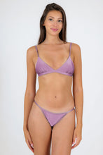 Carica l'immagine nel visualizzatore di Gallery, Model Front: Rio De Sol Bas Bottom Shimmer-Harmonia California
