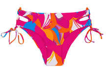 Carica l'immagine nel visualizzatore di Gallery, Model Front: Rio De Sol Bas Bottom Antelope Madrid
