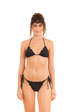 Carica l'immagine nel visualizzatore di Gallery, Model Front: Rio De Sol Haut Top Dots-Black Frufru
