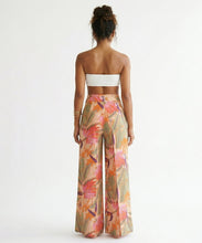 Carica l'immagine nel visualizzatore di Gallery, Model Back: Rio De Sol Pantalon De Plage Oasis Wide Pants
