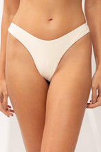 Carica l'immagine nel visualizzatore di Gallery, Gallery: Rio De Sol Bas Bottom Malibu-Natural Nara
