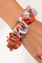 Carica l'immagine nel visualizzatore di Gallery, Image 04: Rio De Sol Chouchou Olyra Scrunchie
