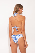 Carica l'immagine nel visualizzatore di Gallery, Model Back: Wednesday In Hawaii By Rio De Sol Ensemble Set Pua-Pacifica Mel
