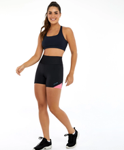 Carica l'immagine nel visualizzatore di Gallery, Model Front: Alto Giro Fitness Bas Bermuda Bodytex Barriga Zero E Bolso Preto
